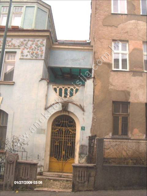 Kompleks vila iz austrougarskog perioda u Petrakijinoj ulici (Vila Mandić, vila Heinricha Reitera, vila Hermine Radisch i vila Forstratha Miklaua), graditeljska cjelina