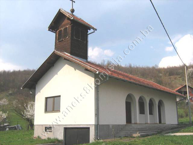 Pravoslavna crkva Vaznesenja Gospodnjeg u Požarnici sa starim hrastom, prirodno-graditeljska cjelina