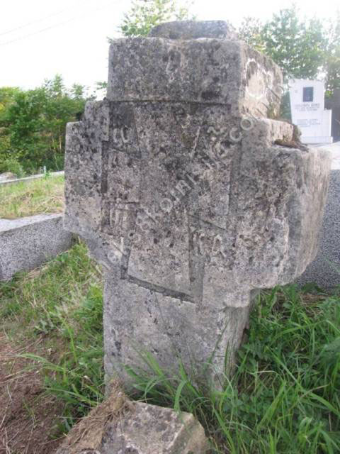 Pravoslavna crkva svetog velikomučenika Georgija sa grobljem na Trnovcu, graditeljska cjelina
