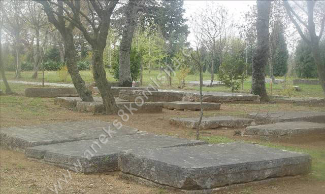Nekropola sa stećcima Šarapovlje (Vitina) u Kruševu, historijsko područje