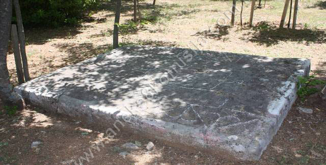 Nekropola sa stećcima Šarapovlje (Vitina) u Kruševu, historijsko područje