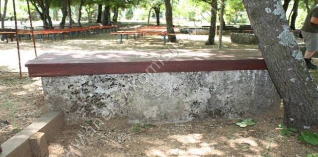 Nekropola sa stećcima Šarapovlje (Vitina) u Kruševu, historijsko područje