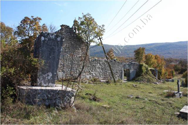 Nekropola sa stećcima i pravoslavna crkva Sv kneza Lazara (grobna crkva kneza Vlađa Bijelića) u Vlahovićima, historijsko područje