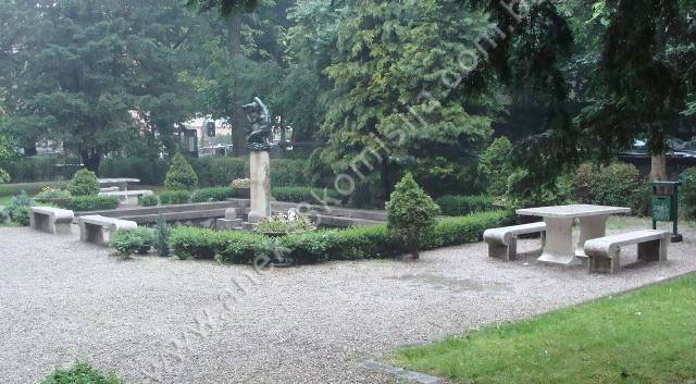 Zgrada Narodne (Centralne) banke sa pokretnom imovinom, historijska građevina
