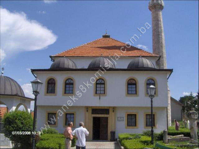 Čaršijska džamija (Džudža Džaferova džamija) sa haremom, graditeljska cjelina