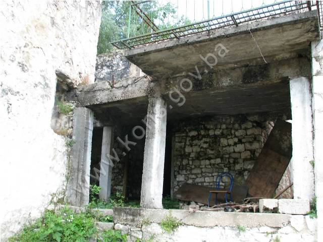 Stambena graditeljska cjelina porodice Čokljat sa dućanom u mahali Zagrad