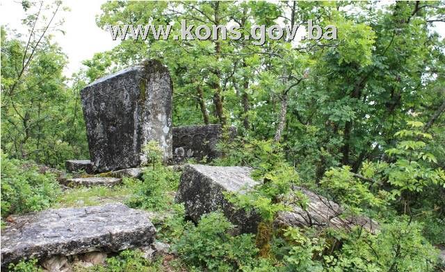 Prahistorijski tumulus i nekropola sa stećcima Grebnice – Bunčići u selu Radmilovića Dubrava, povijesno područje