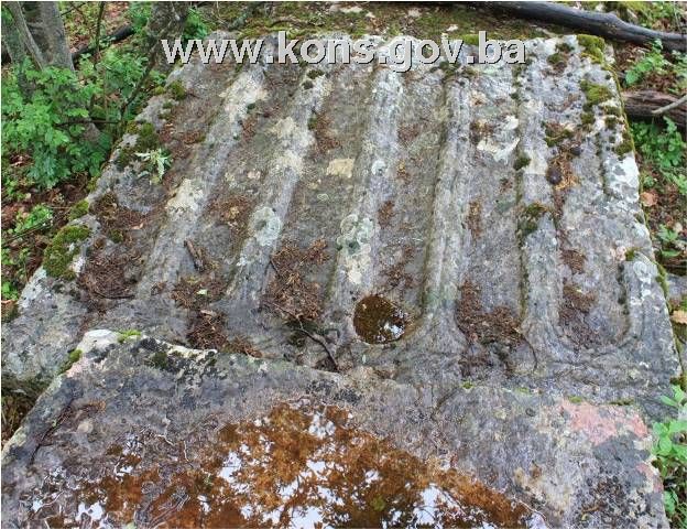 Prahistorijski tumulus i nekropola sa stećcima Grebnice – Bunčići u selu Radmilovića Dubrava, povijesno područje