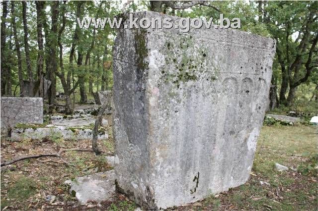 Prahistorijski tumulus i nekropola sa stećcima Grebnice – Bunčići u selu Radmilovića Dubrava, povijesno područje