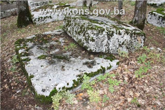 Prahistorijski tumulus i nekropola sa stećcima Grebnice – Bunčići u selu Radmilovića Dubrava, povijesno područje