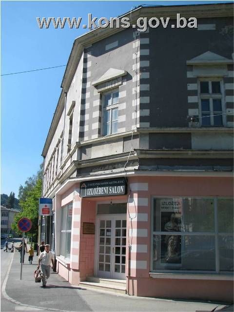Zgrada Klostera (Samostan i škola časnih sestara Klanateljica Krvi Kristove i Zgrada I zasjedanja AVNOJ-a (Muzej AVNOJ-a), graditeljska cjelina