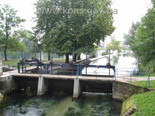 Hidroelektrane (Mala HE „Bihać“, ili HE Jarak ili HE Kanal Una) na Jarku, industrijska graditeljska cjelina