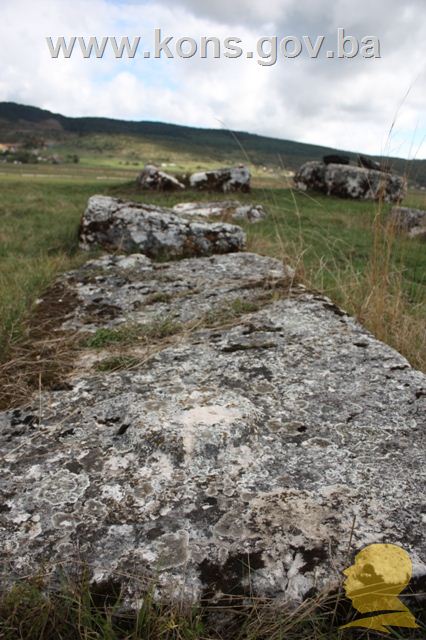 Prahistorijski tumulusi i nekropole sa stećcima u Luburića polju, historijsko područje