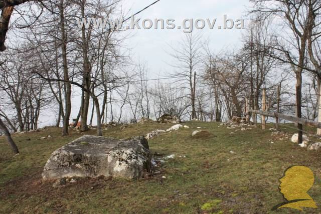 Stećak i staro muslimansko groblje u Mrkovićima, historijsko područje