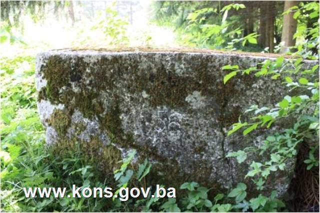 Nekropola sa stećcima, nišanima i krstačama u Gornjoj Bradini, historijsko područje