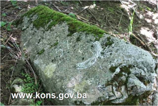 Nekropola sa stećcima, nišanima i krstačama u Gornjoj Bradini, historijsko područje