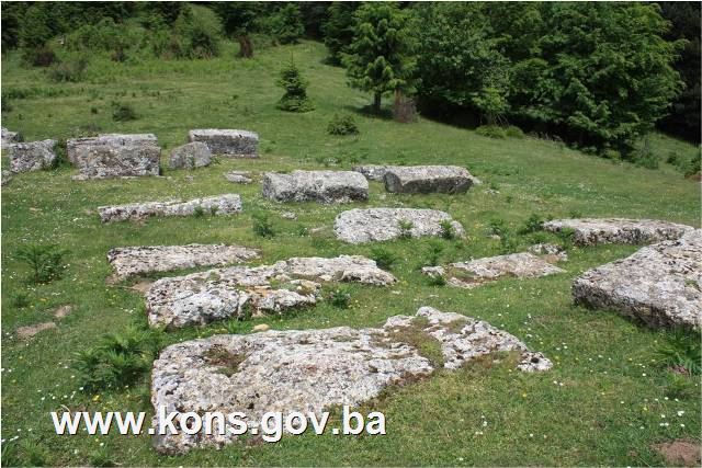 Nekropola sa stećcima na lokalitetu Mašeti u području zaseoka Velika, Bradina, historijsko područje