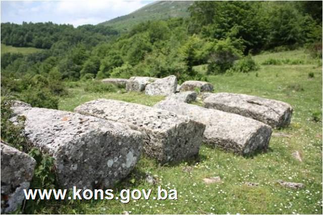 Nekropola sa stećcima na lokalitetu Mašeti u području zaseoka Velika, Bradina, historijsko područje