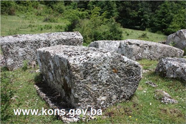 Nekropola sa stećcima na lokalitetu Mašeti u području zaseoka Velika, Bradina, historijsko područje