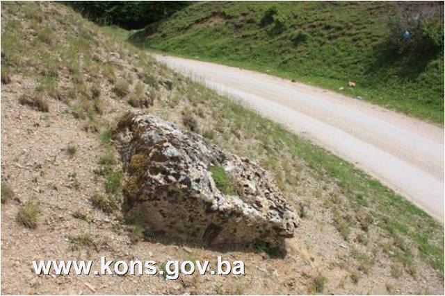 Nekropola sa stećcima na lokalitetu Mašeti u području zaseoka Velika, Bradina, historijsko područje