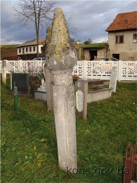Harem džamije Trnovi, Polje, historijsko područje