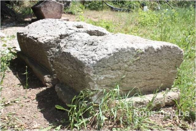 Nekropole sa stećcima na lokalitetu Mramorje i Strane u Bulatovcima, historijsko područje