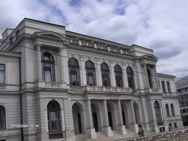 Narodno pozorište, povijesna građevina