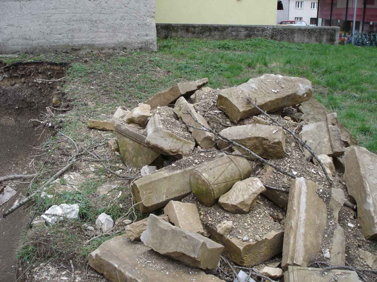 Čurčinica džamija sa haremom, mjesto i ostaci graditeljske cjeline