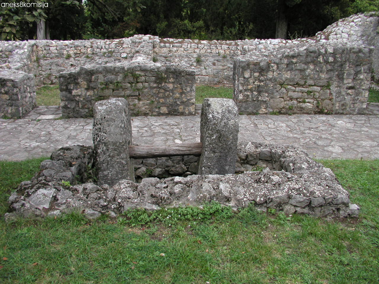 Utvrđena kasnoantička vila Mogorjelo, arheološko područje