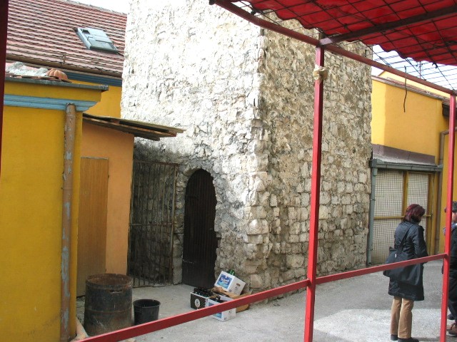 Sahat kula, historijska građevina