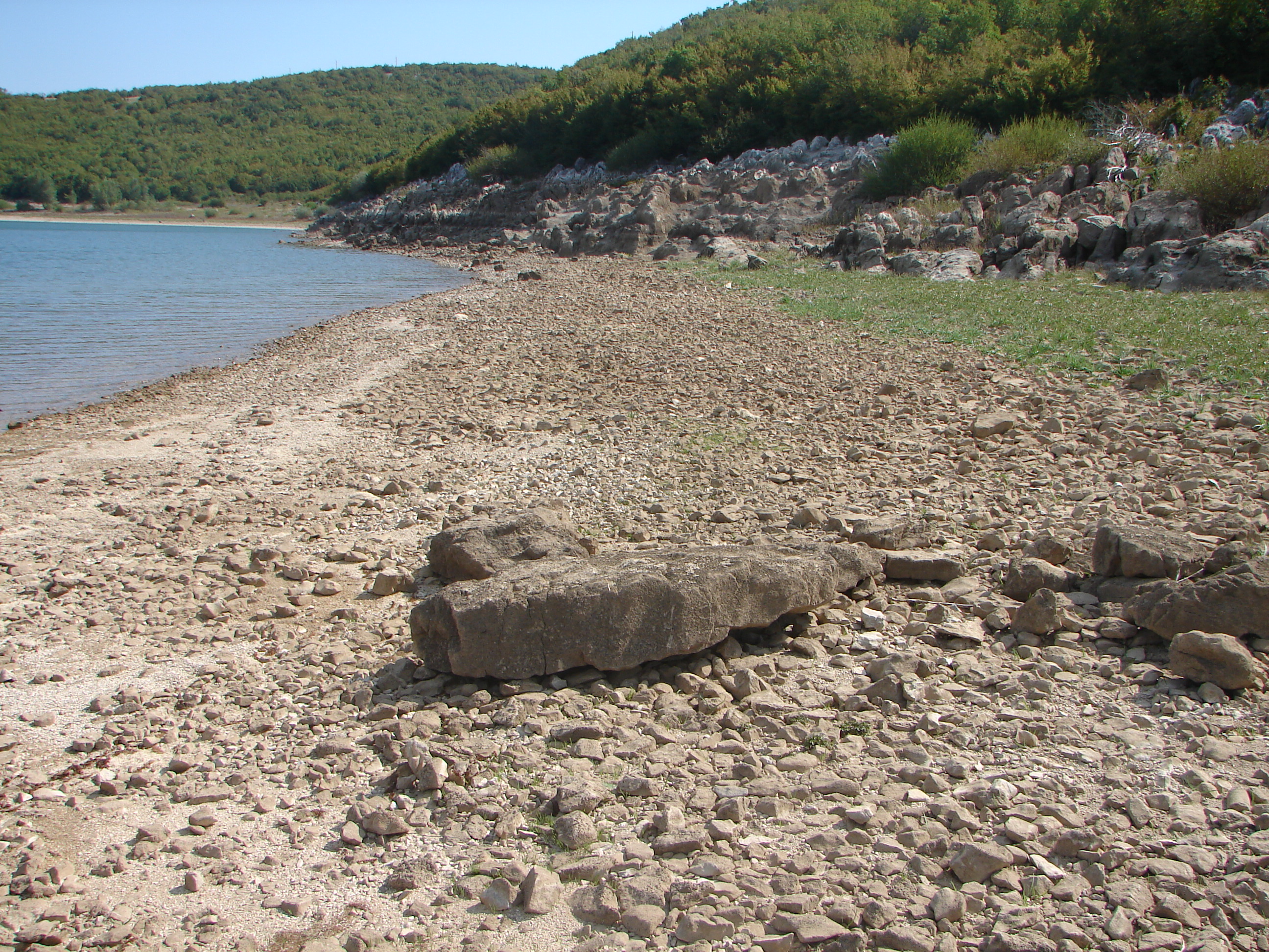 Rešetarica, arheološko područje s ostacima ranokršćanske bazilike, dvije nekropole i pokretnim naslijeđem